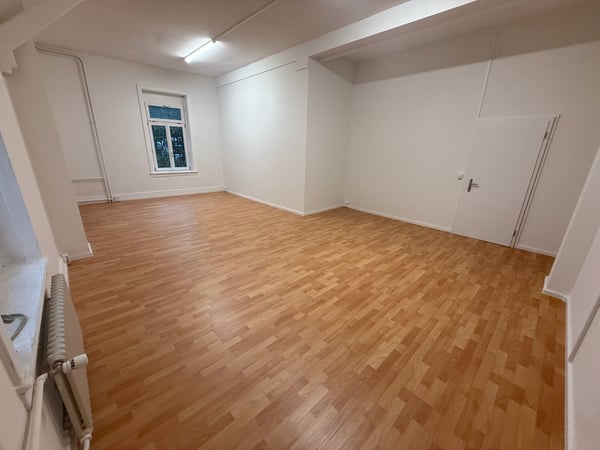 Helles Büro oder Atelier mit 40 m² – frisch renoviert in Schönenwerd 4