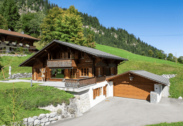 Charmantes Chalet an ruhiger Lage mit einmaliger Aussicht 1