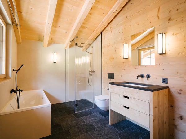 Modernes Einfamilienchalet mit Carport - Erstwohnung 11