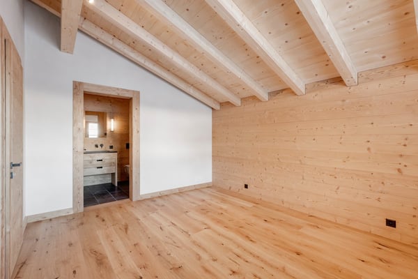 Modernes Einfamilienchalet mit Carport - Erstwohnung 10