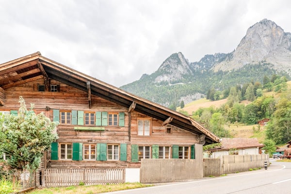 Gemütliche Haushälfte mit Garten und Potential 1