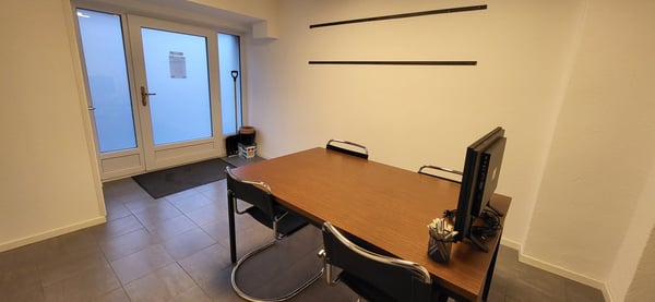 Local commercial de 50 m2 au rez-de-chaussée 8