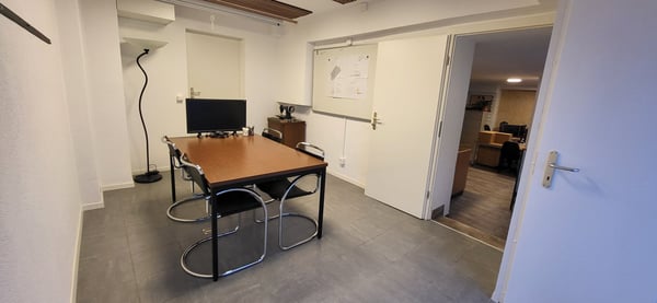Local commercial de 50 m2 au rez-de-chaussée 6