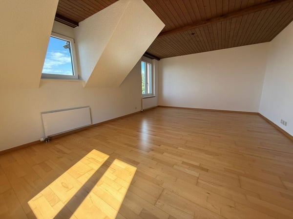 renovierte 1.5-Zimmer Maisonettewohnung mit Seesicht in Bahnhofsnähe 6