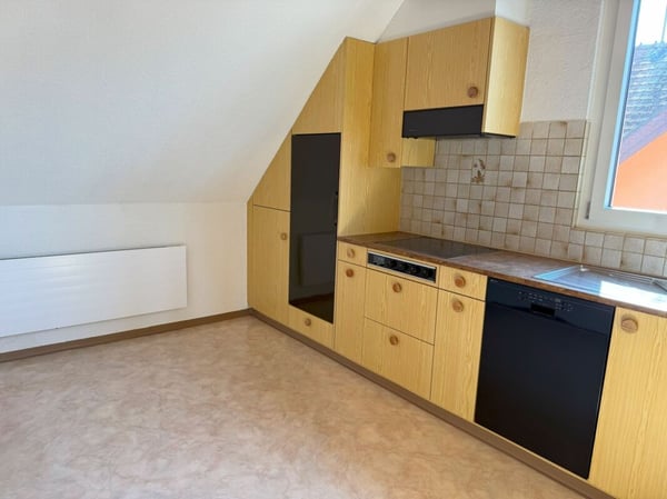 renovierte 1.5-Zimmer Maisonettewohnung mit Seesicht in Bahnhofsnähe 5