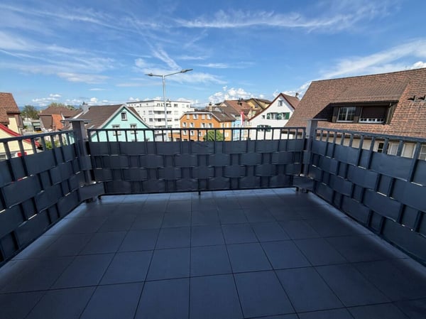 4.5-Zimmer Attikawohnung an zentraler Lage 4