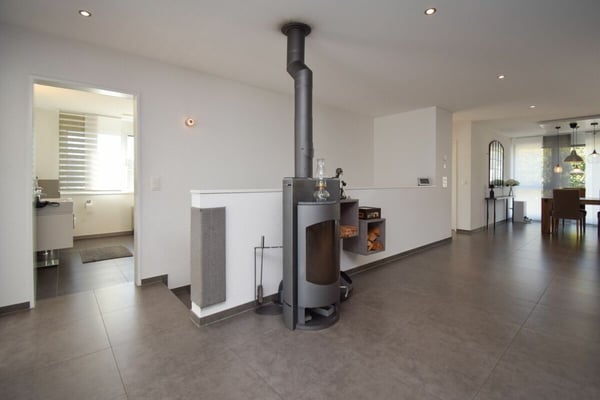 1.5-Zimmer-Einfamilienhaus mit Pool an idyllischer Lage in Riedt bei Erlen 7