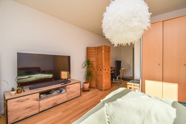 Lichtdurchflutete 1.5-Zimmer-Wohnung mit herrlichem Blick auf die Rebberge 12