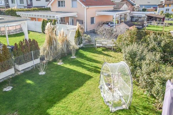 1.5-Zimmer-Doppeleinfamilienhaus an idyllischer Lage in Zuben 18