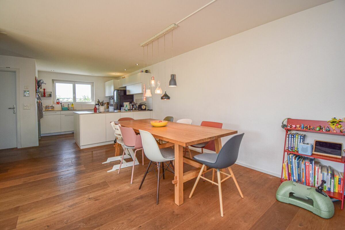 Modernes 5.5-Zimmer-Doppeleinfamilienhaus an familienfreundlicher Lage in Amriswil
