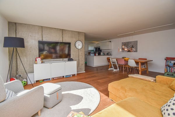 Modernes 5.5-Zimmer-Doppeleinfamilienhaus an familienfreundlicher Lage in Amriswil 6