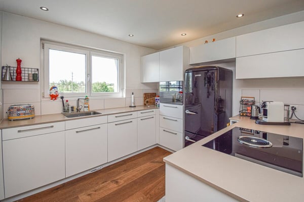 Modernes 5.5-Zimmer-Doppeleinfamilienhaus an familienfreundlicher Lage in Amriswil 10