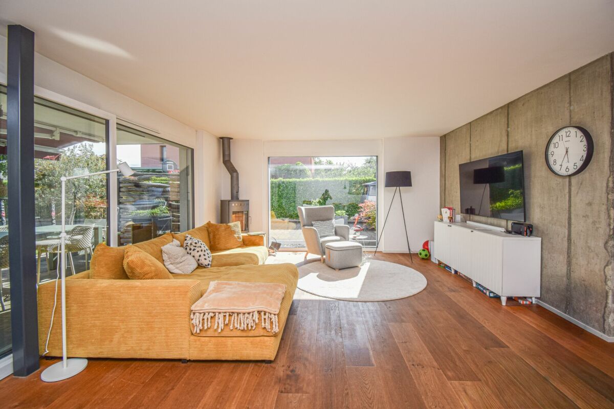 Modernes 5.5-Zimmer-Doppeleinfamilienhaus an familienfreundlicher Lage in Amriswil