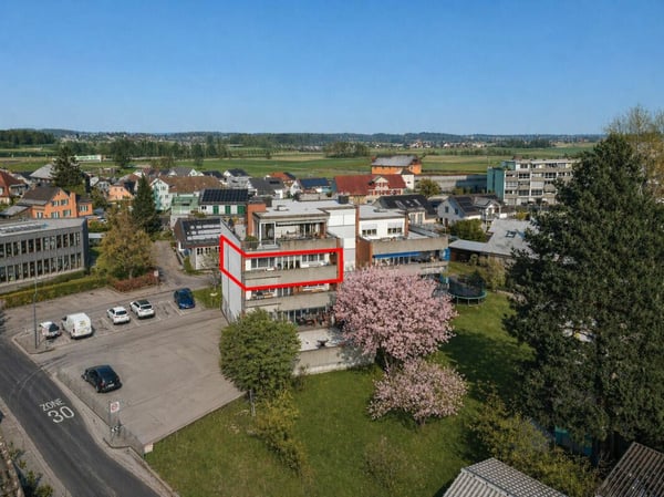 Grosszügige 5.5-Zimmer-Wohnung an familienfreundlicher Lage in Erlen 2