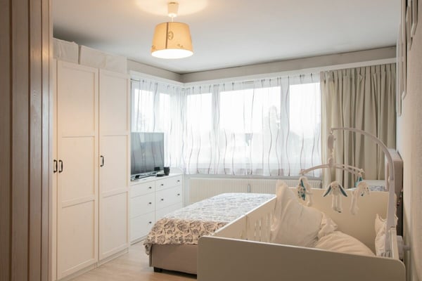 Grosszügige 5.5-Zimmer-Wohnung an familienfreundlicher Lage in Erlen 10