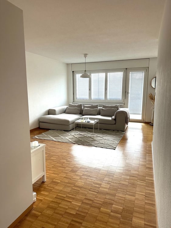 Helle 2,5-Zimmer Wohnung mit Blick ins Grüne, 3. OG 2