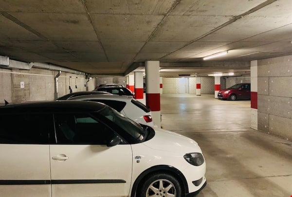 Tiefgaragenparkplätze 4