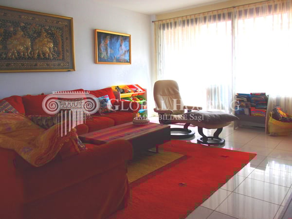 Appartamento accattivante e moderno / Charmante moderne Wohnung 2