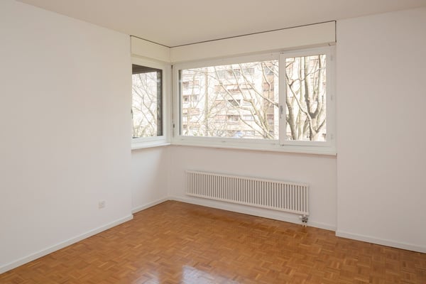 Suchst du eine schöne 2.5-Zimmer-Wohnung in Giubiasco, umgeben von Grün? 13