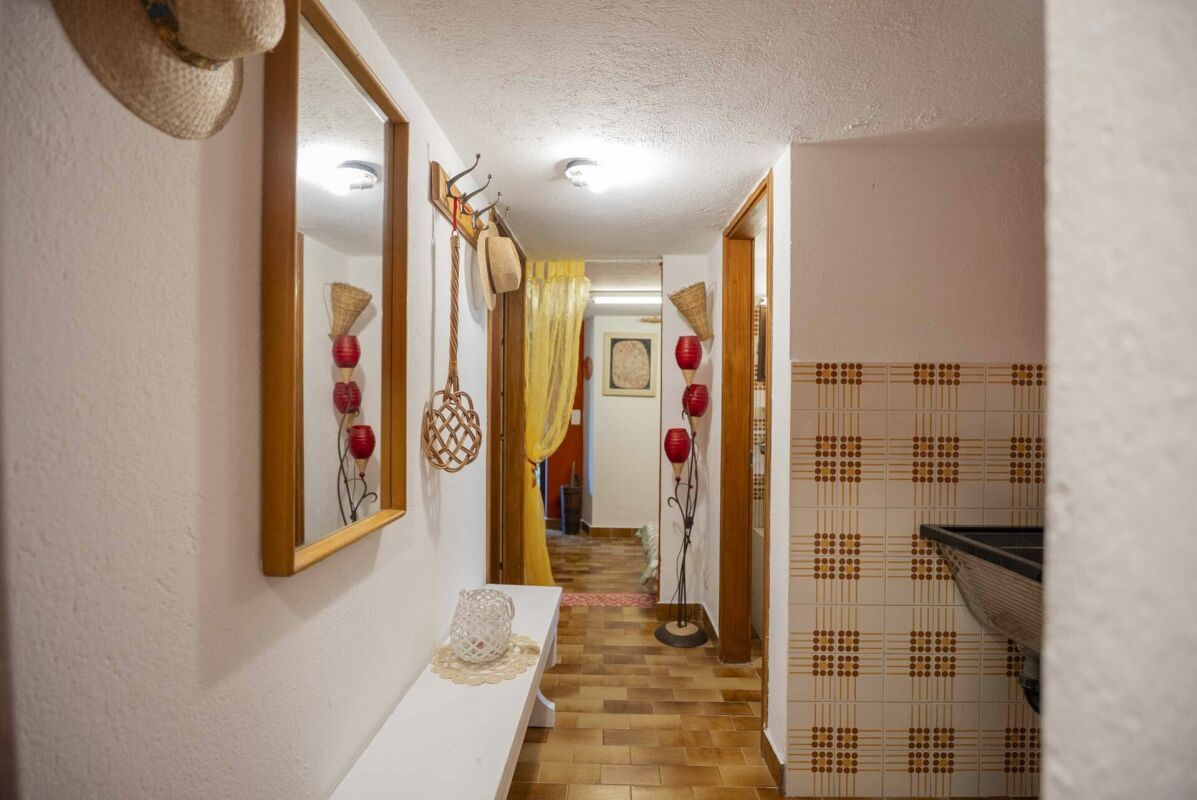 Vendiamo confortevole casa in stile rustico a Mugena