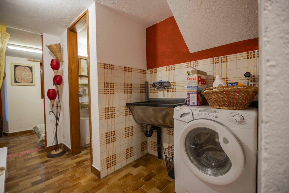 Vendiamo confortevole casa in stile rustico a Mugena