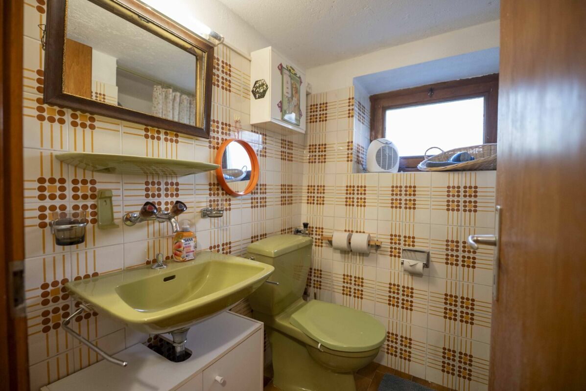 Vendiamo confortevole casa in stile rustico a Mugena