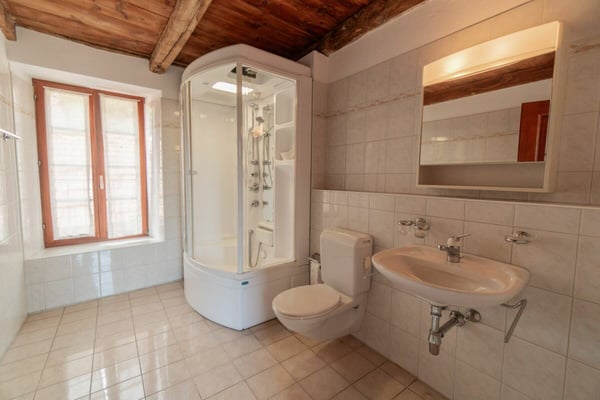 Wir vermieten ein rustikales 1-Zimmer-Haus in Locarno/Solduno 13