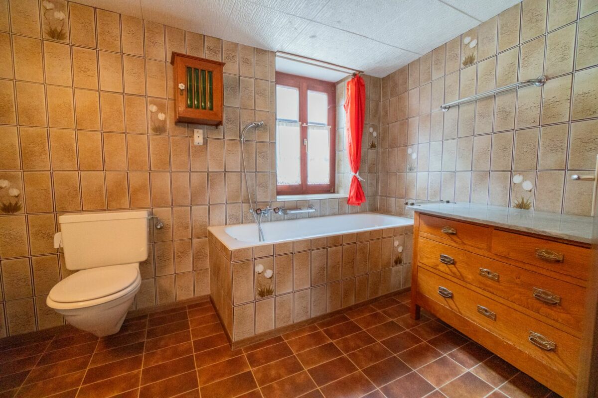Wir vermieten ein rustikales 6-Zimmer-Haus in Locarno/Solduno