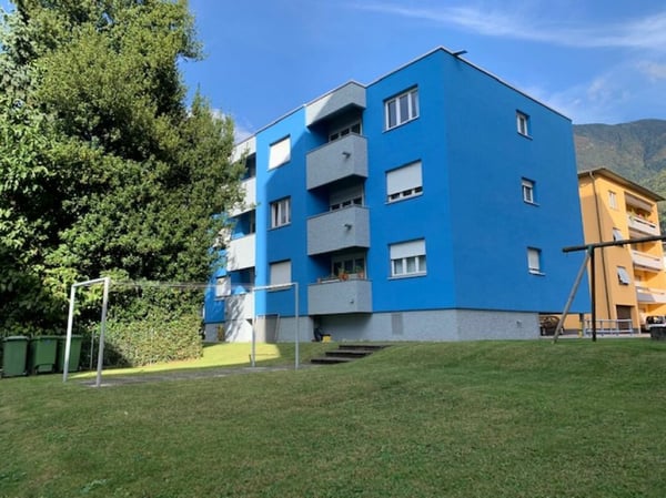 Luminoso monolocale arredato vicino EOC 8