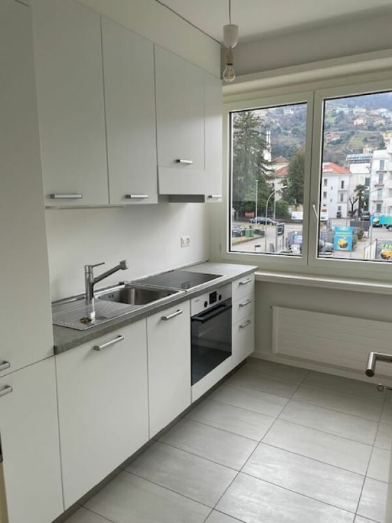 Affittiamo luminoso e centrale 1.5 2