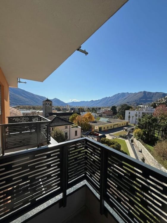 Wir vermieten frisch renovierte möblierte Einzimmerwohnungen 1