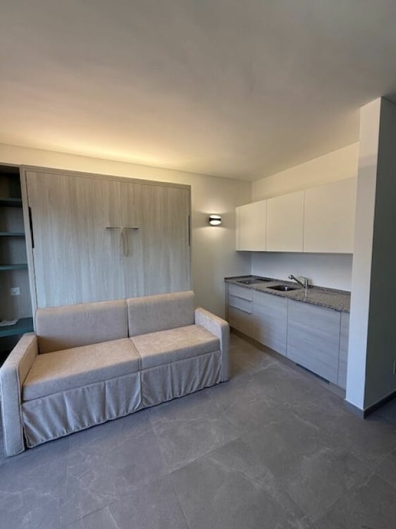 Wir vermieten frisch renovierte möblierte Einzimmerwohnungen 4