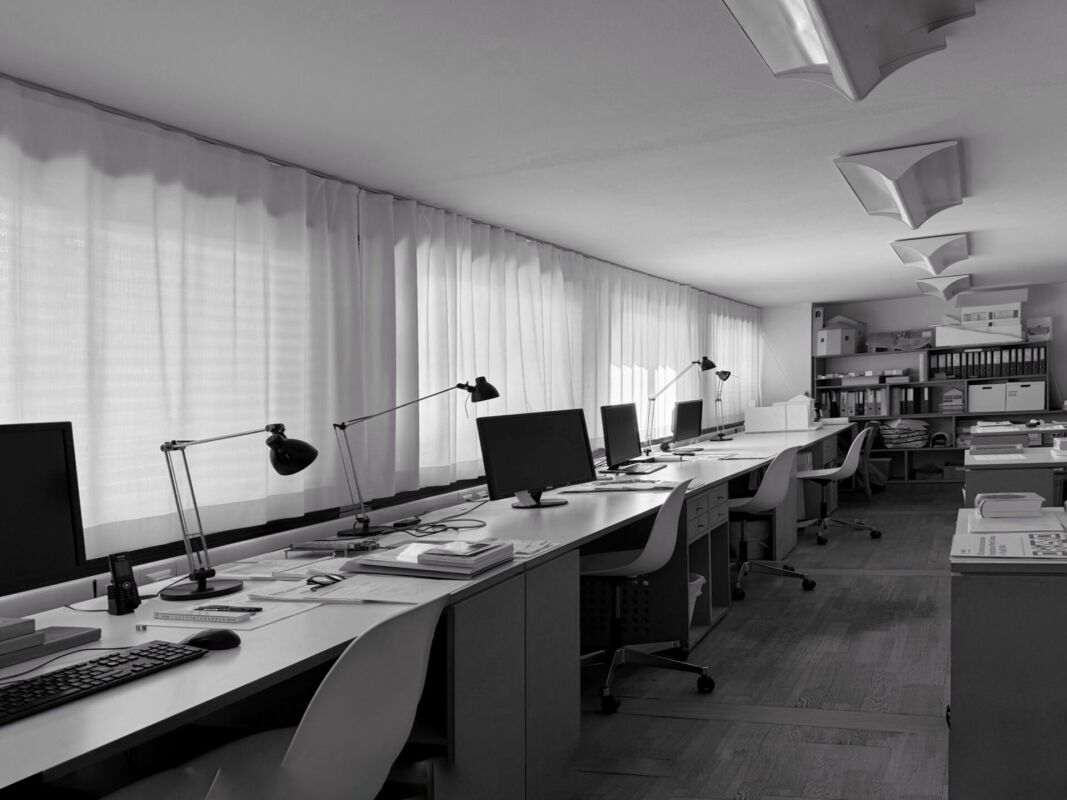 Location di prestigio - Spazi ufficio e commerciali modulabili a Monte Carasso