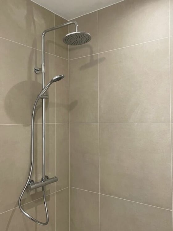 Affittiamo moderno 2.5 locali in bellissima zona di Ponte Capriasca 10