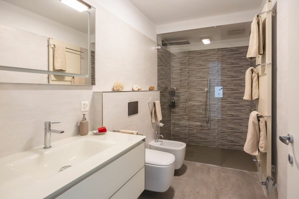 Villa con piscina a Cadro 28