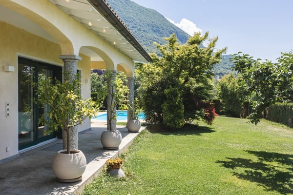 Villa con piscina a Cadro 4
