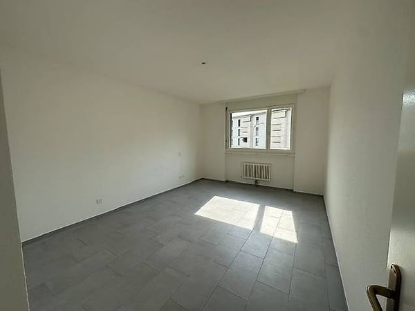 Affittiamo appartamento 2.5 locali nel Quartiere Sagittario 4