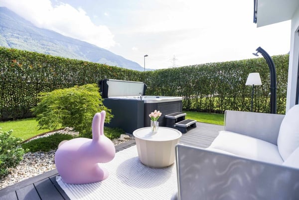 Vendiamo villa moderna e confortevole con giardino 5