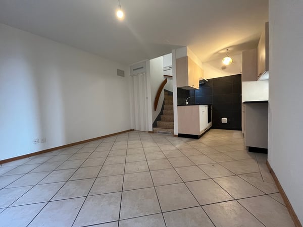 Charmant duplex rénové à Montreux 1