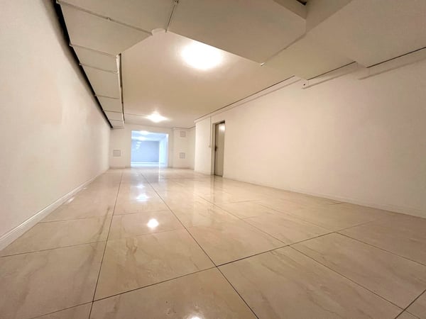 Surface commerciale de 200 m² à louer - Emplacement premium à Lausanne 4