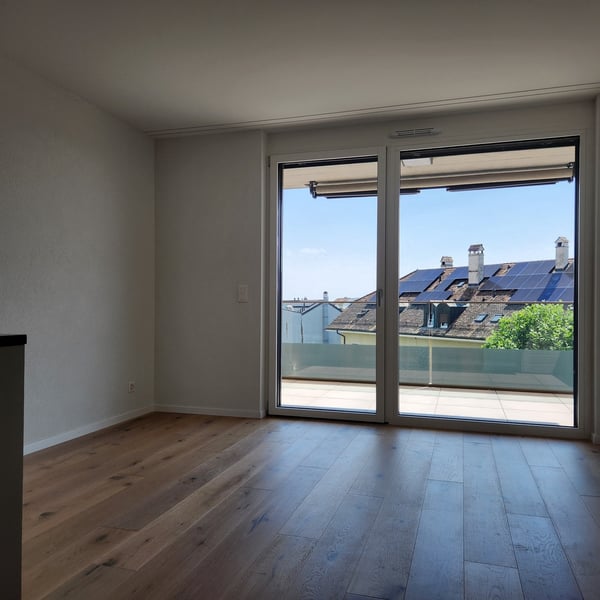 Studio au centre de Gland avec balcon 4