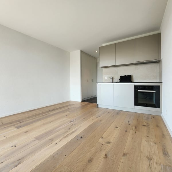 Studio au centre de Gland avec balcon 1