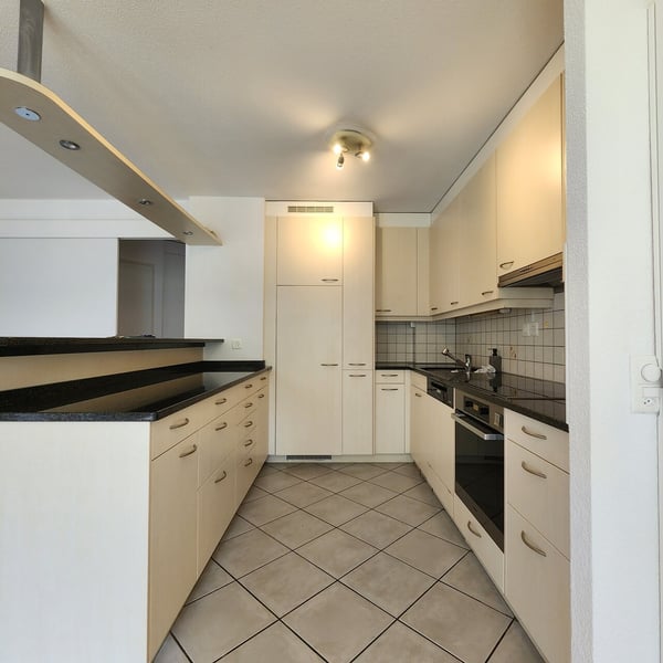 Appartement de 1.5 pièces traversant avec deux balcons 5