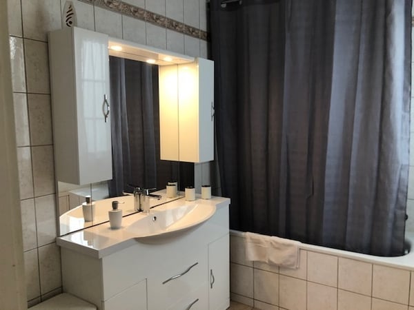 Charmant 2.5 pièces avec balcon et vue à Montreux-Territet 9