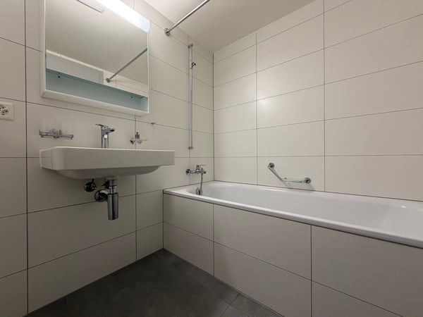 Appartement de 3,5 pièces traversant dans le quartier de l'Asse 7