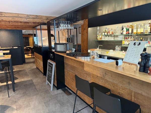 à louer Restaurant-bar avec terrasse - Vieille ville de Vevey 1