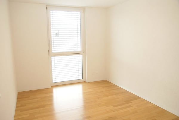 SPACIEUX 1.5 pièces de 160 m2 situé dans un immeuble moderne 6