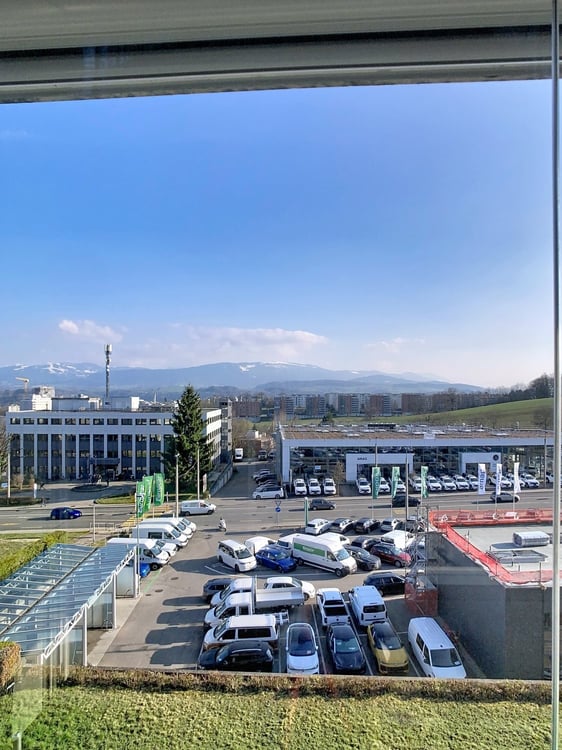 Superbe logement lumineux avec loggia et panorama exceptionnel 5