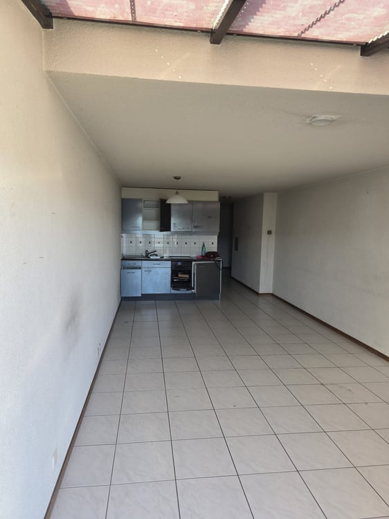 Joli studio en attique à la Neuveville avec belle terrasse 7