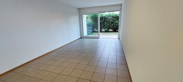 Camorino - 2 locali con giardino (ref. 155-5) 6